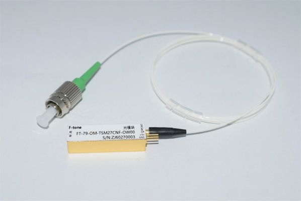 3GHz DWDM集成模拟光发模？？？